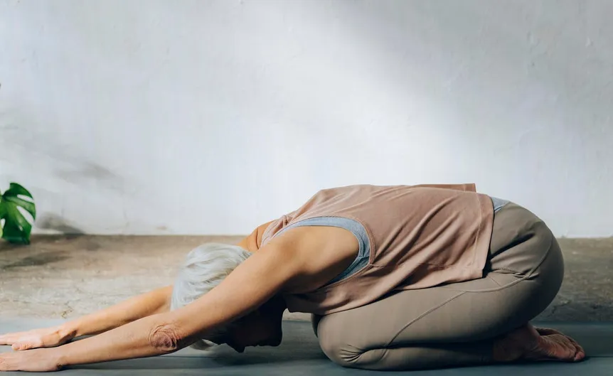 Evening yoga routine for insomnia